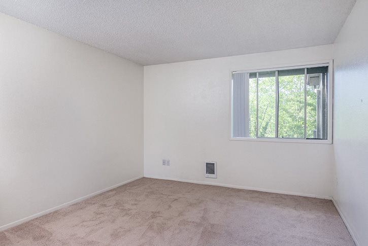Forest Ridge Apartments 2 bedroom, 1 bath - 939 SF